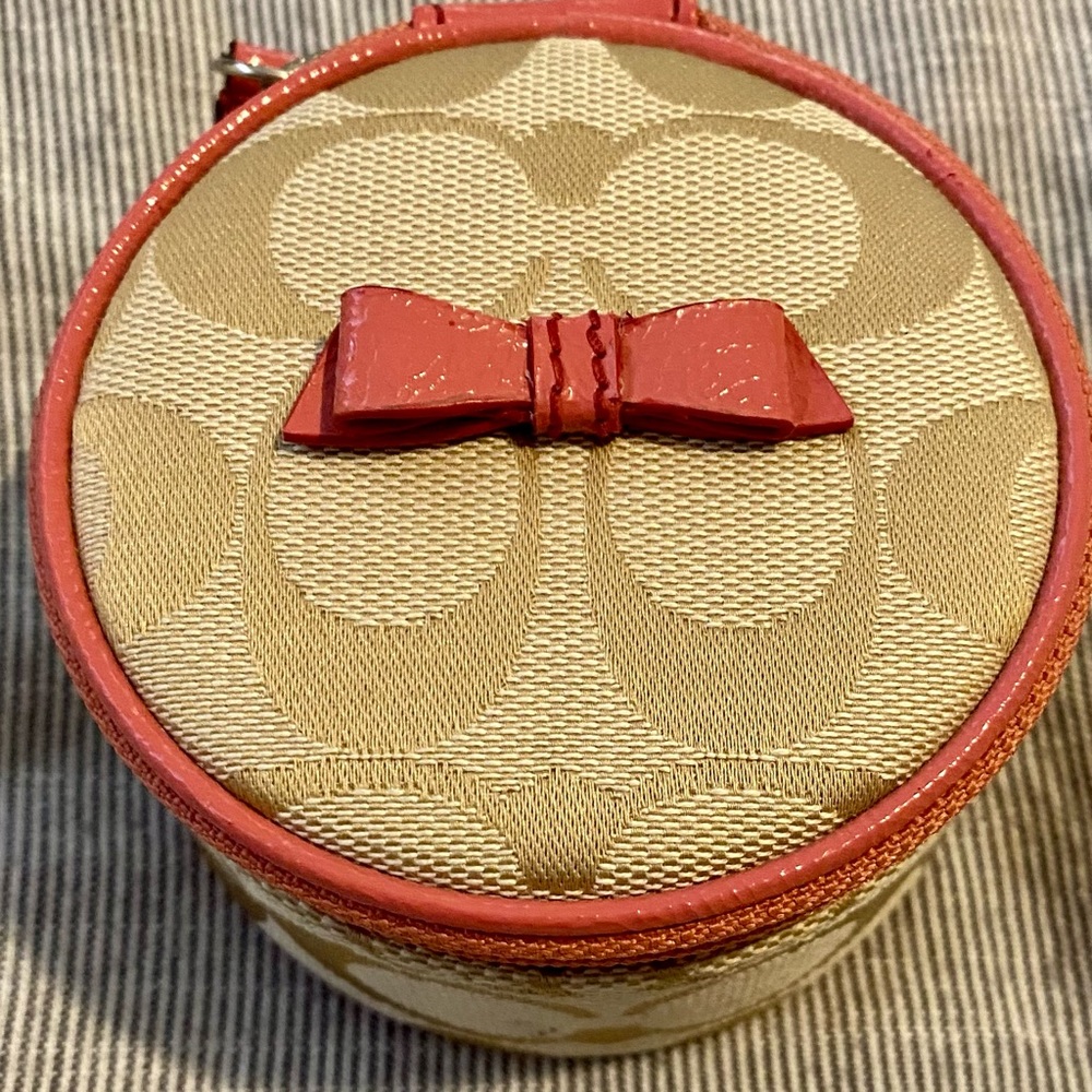 Couch bag